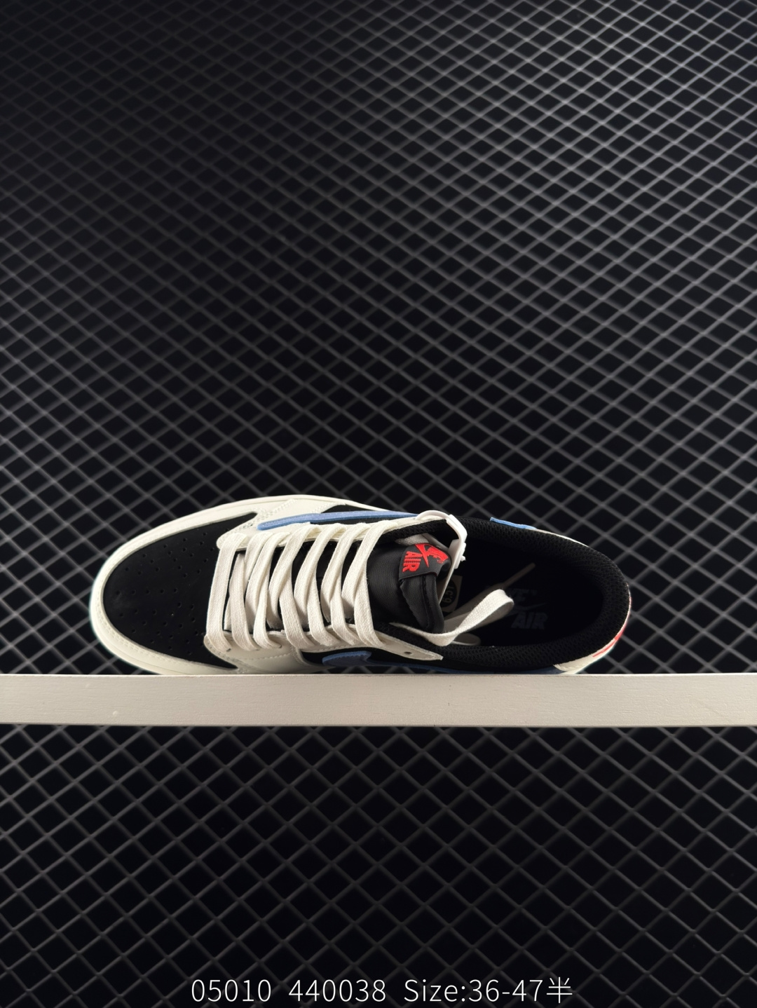 Travis Scott x Air Jordan 1 Reverse Mocha AJ1